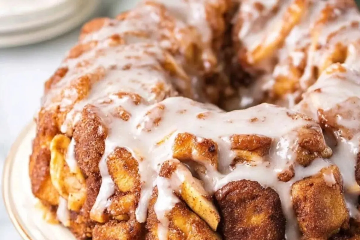 Caramel Apple Monkey Bread