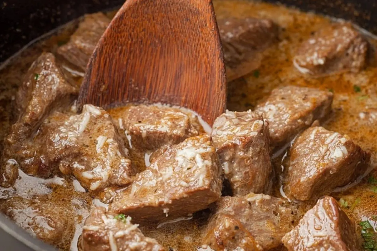 Crockpot Garlic Parmesan Steak Bites