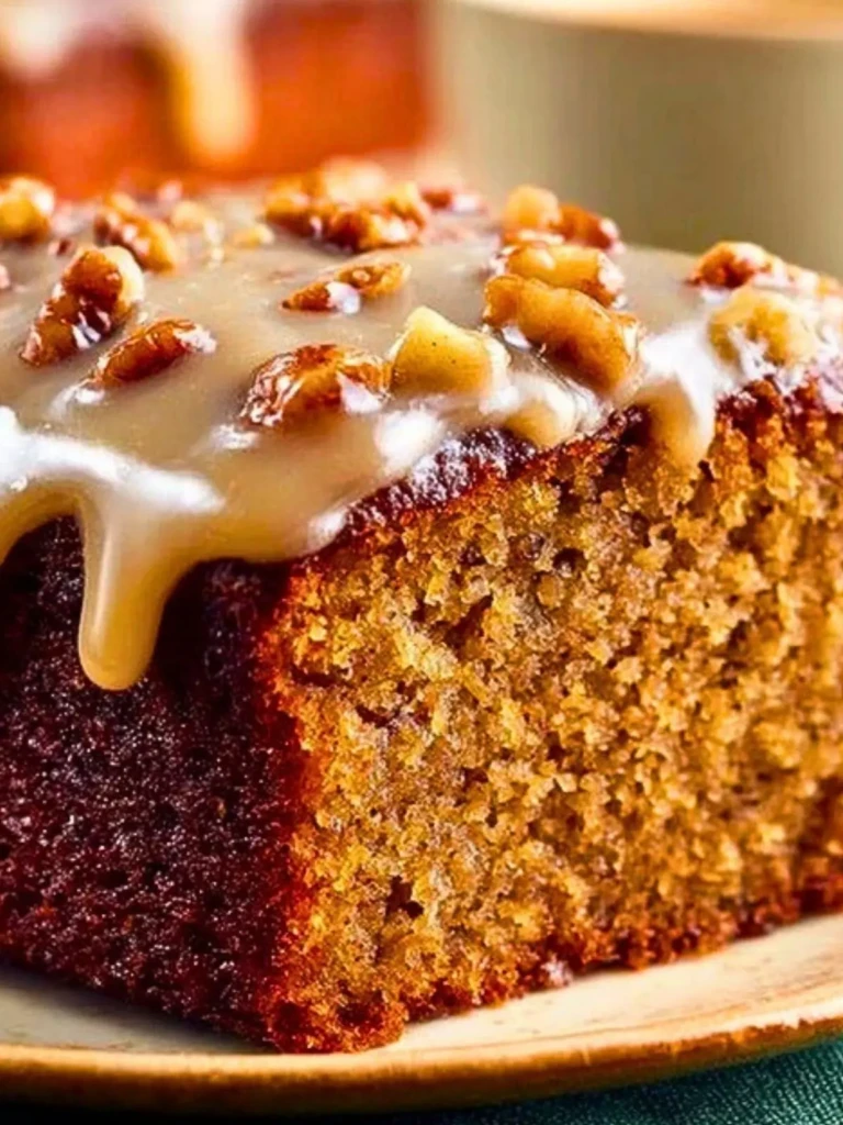 Moist Old-Fashioned Applesauce Cake (1)