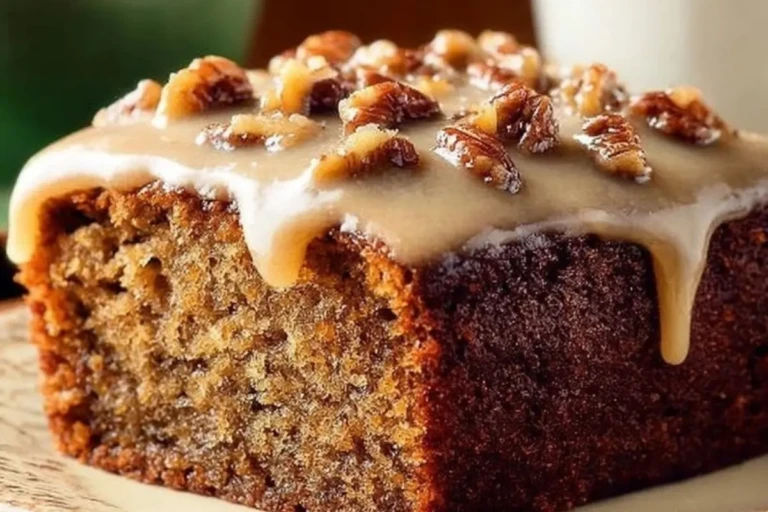 Moist Old-Fashioned Applesauce Cake